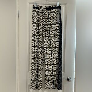 Soft Surroundings Black and Gold Abstract Pants